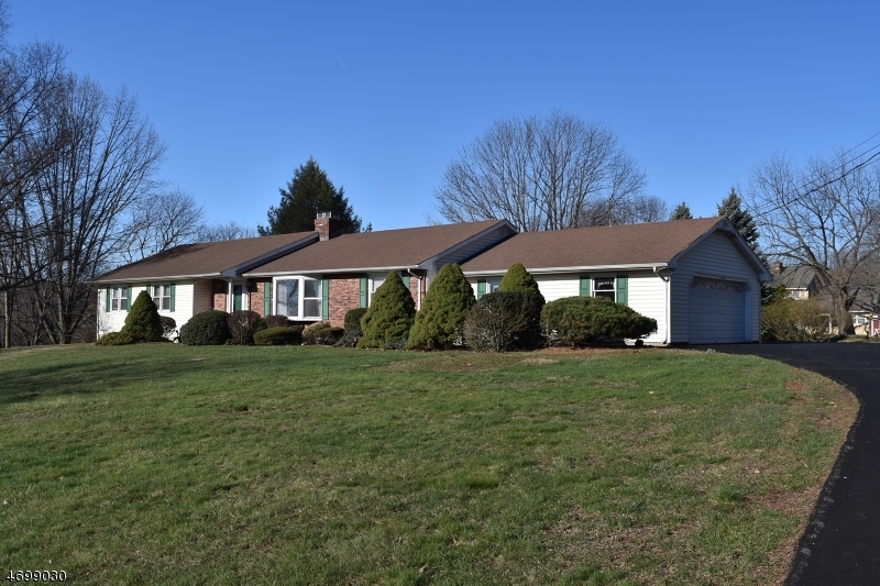 Property Photo:  7 Chapel View Dr  NJ 08822 