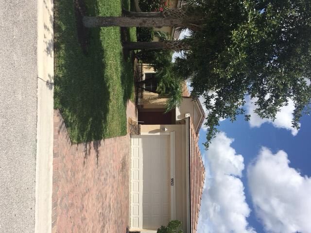Property Photo:  9932 SW Chadwick Drive  FL 34987 