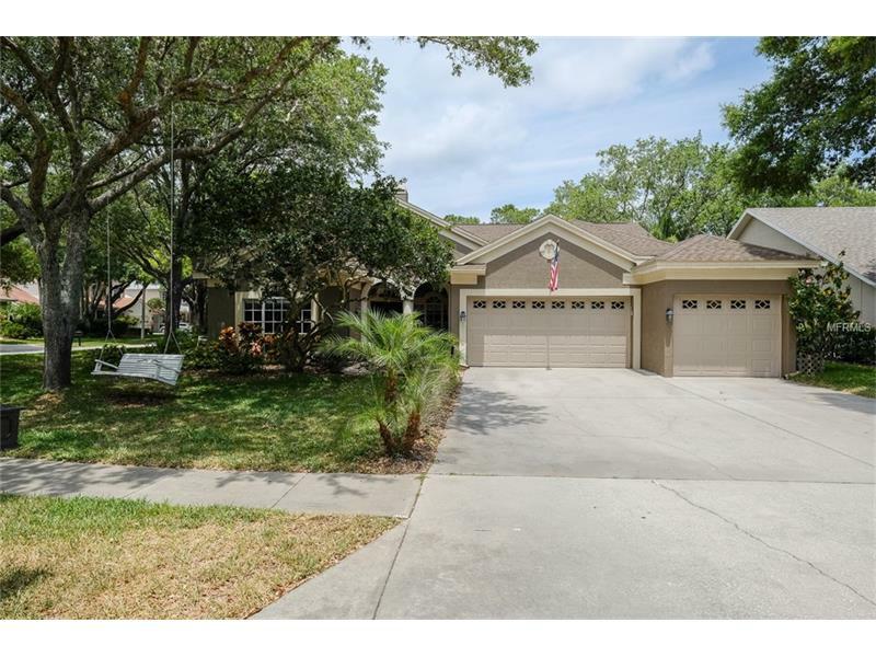 Property Photo: 4715 Devonshire Boulevard FL 34685