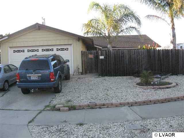 Property Photo:  504 Sunbeam  CA 93436 