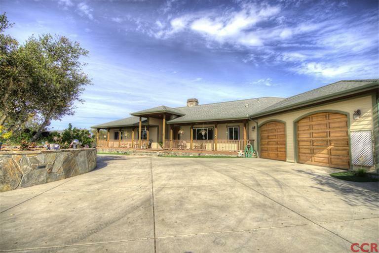 Property Photo:  755 Willow Road  CA 93444 