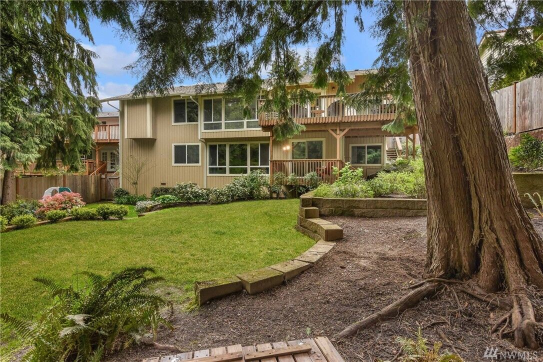 Property Photo:  8841 NE 144th St  WA 98034 