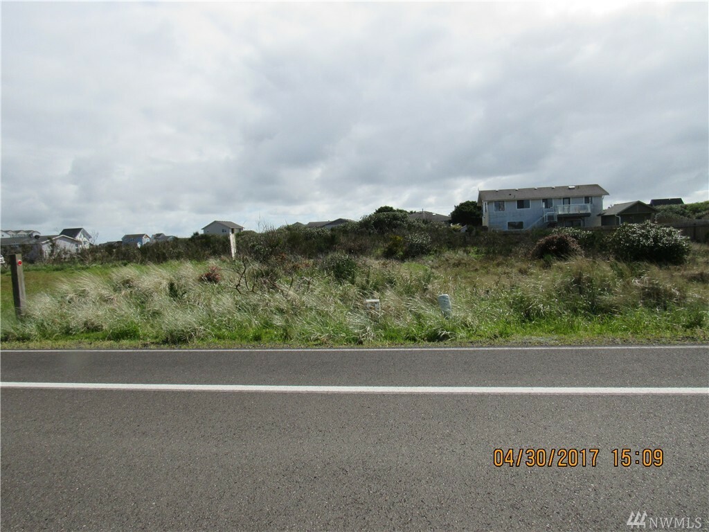 Property Photo:  1389 E Ocean Shores Blvd SW  WA 98569 