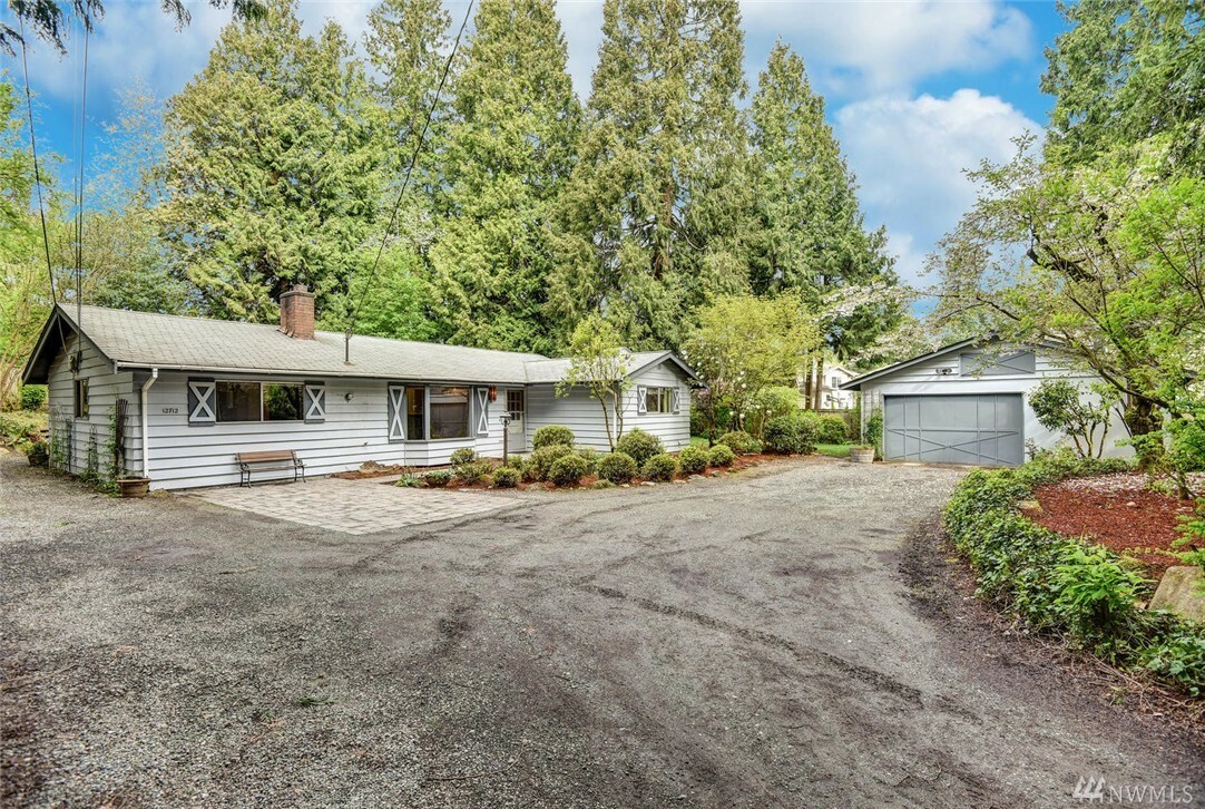 Property Photo:  12712 NE 80th Lane  WA 98033 