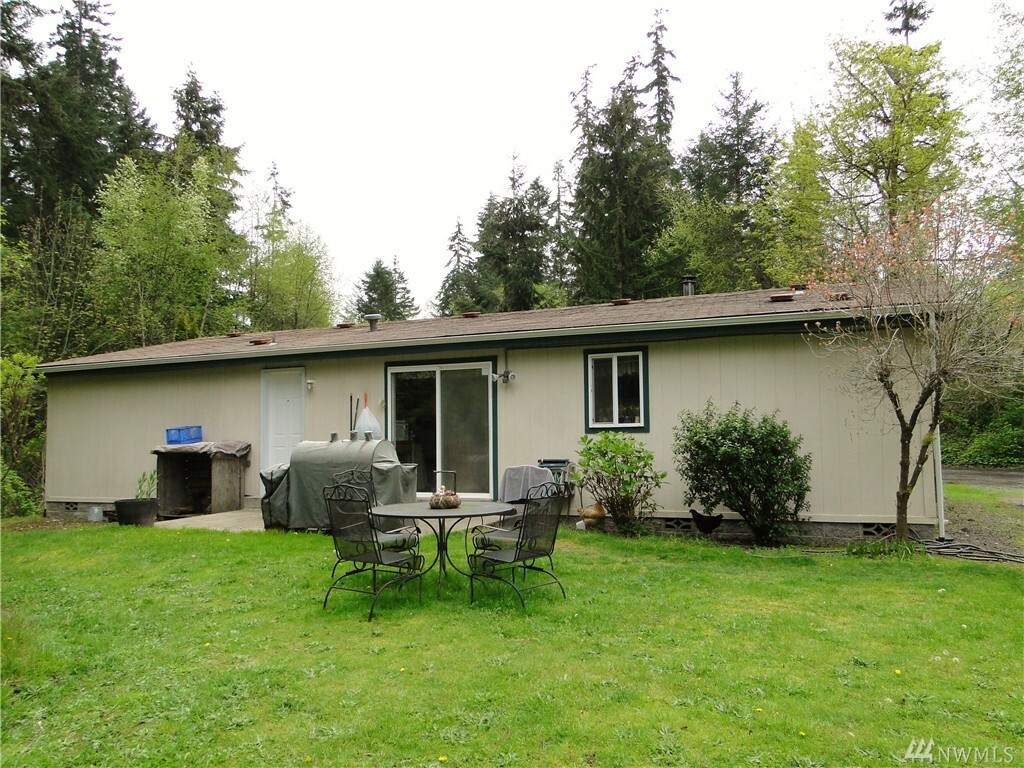 Property Photo:  2531 SE Van Skiver Rd  WA 98367 