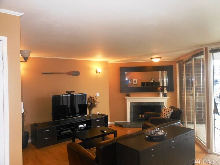 Property Photo: 9500 Rainier Ave S 105 WA 98118