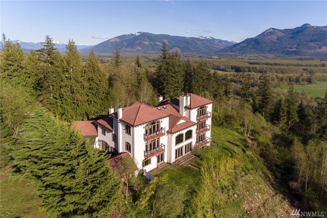 Property Photo: 29148 Outlook Lane WA 98284