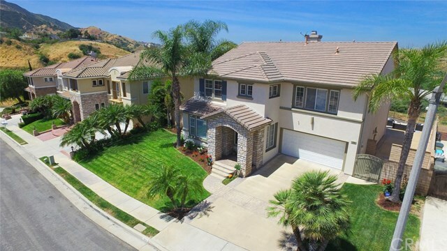 Property Photo:  960 Manor Way  CA 92882 