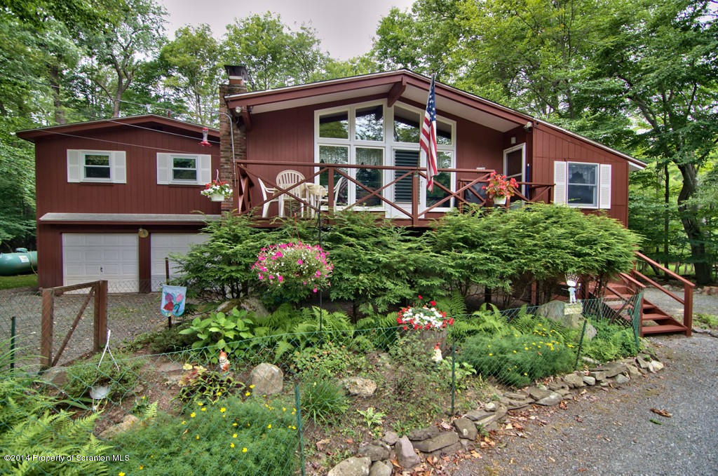 Property Photo:  1255 Pocono Drive  PA 18424 