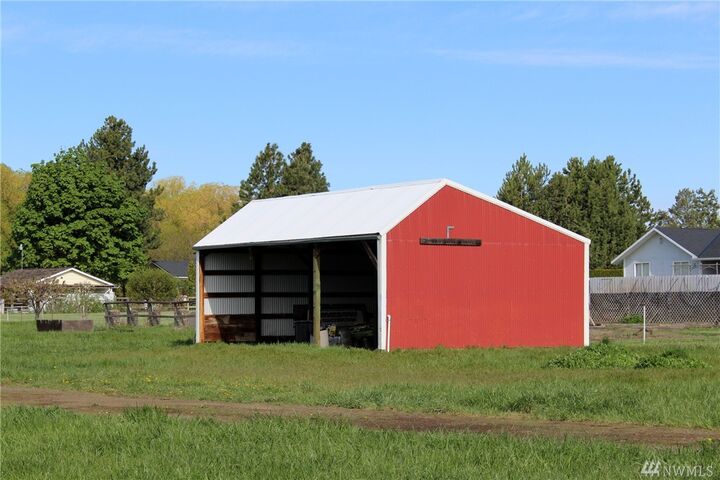 Property Photo:  2501 Wilson Creek Rd  WA 98926 