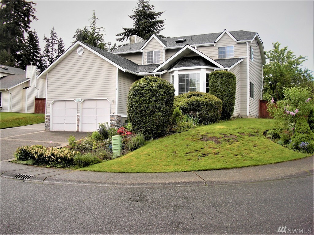 Property Photo:  2505 S 355th Place  WA 98003 