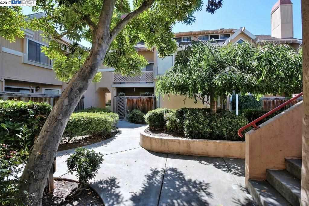 Property Photo:  37070 Penzance Common  CA 94536 