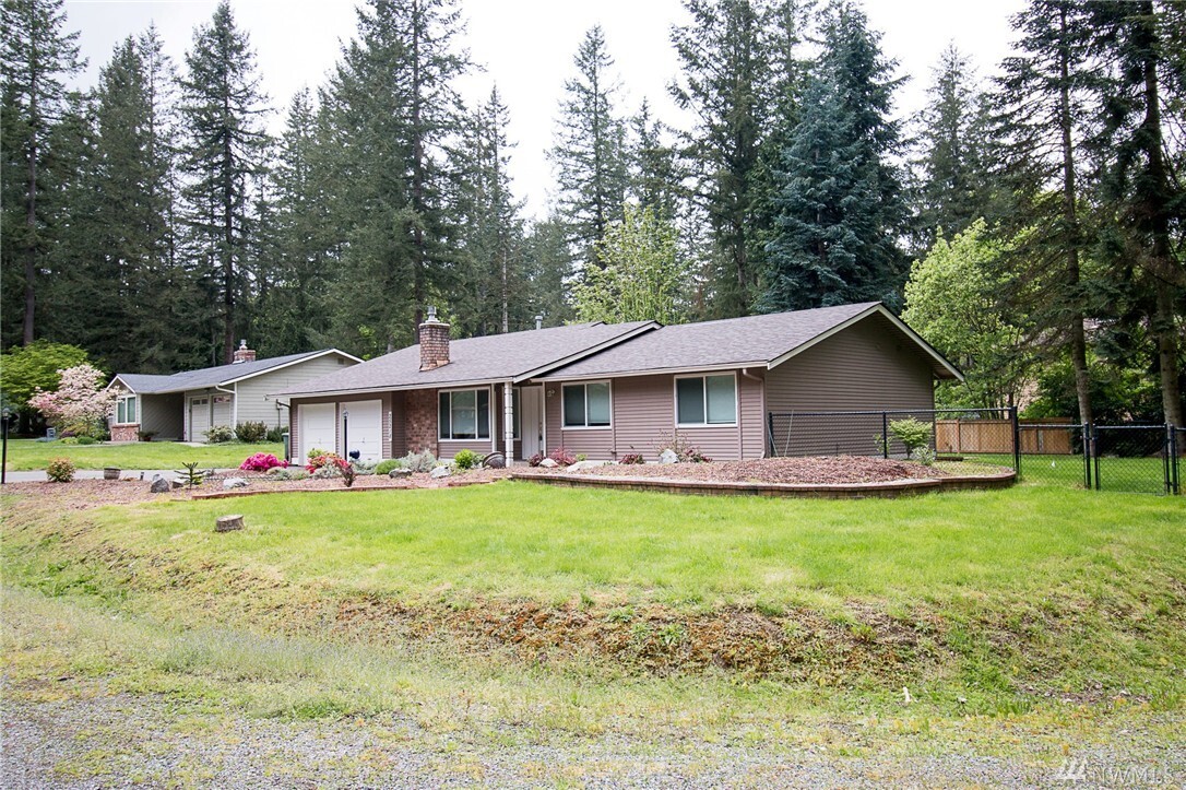 Property Photo: 25218 SE 31st Place WA 98075
