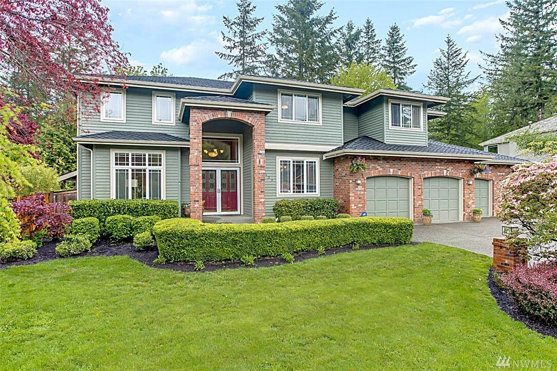 Property Photo: 26539 SE 25th St WA 98075