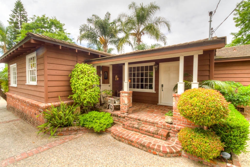 Property Photo: 1703 Avocado Dr. CA 92083