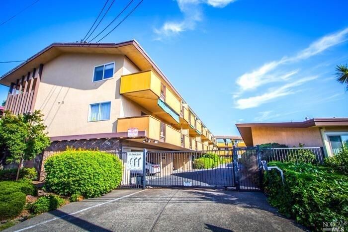 Property Photo:  155 Canal Street 19  CA 94901 