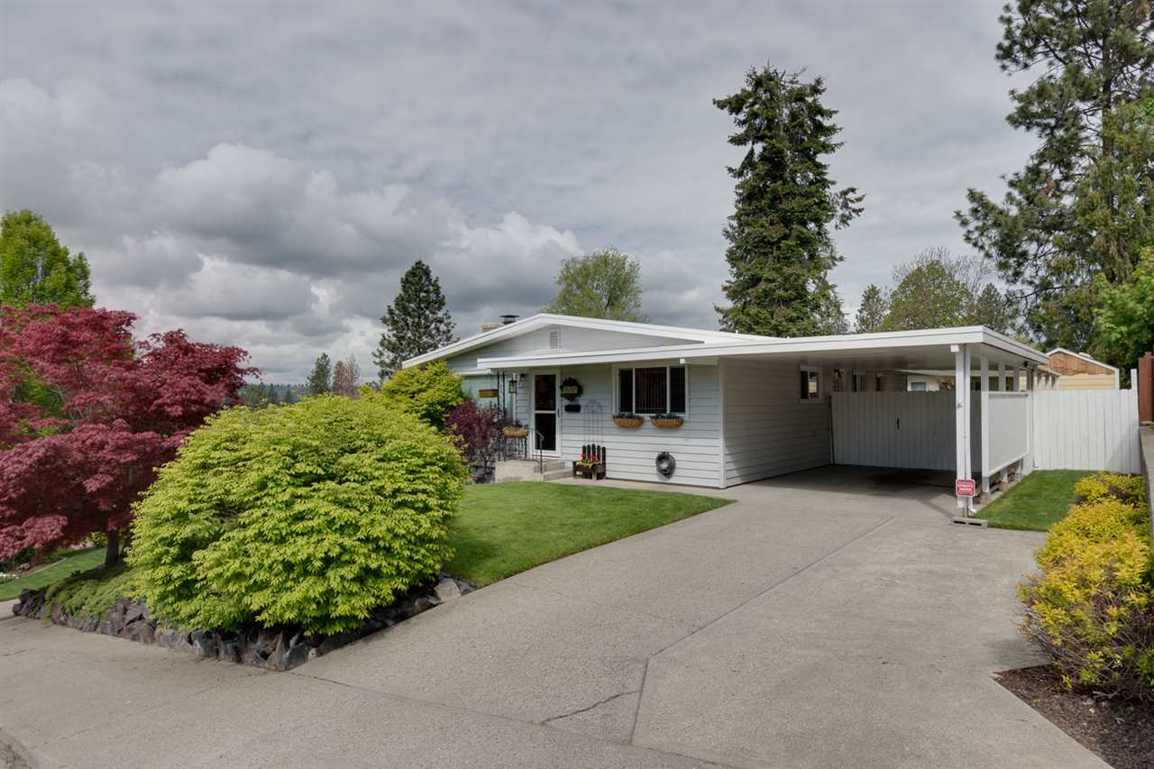Property Photo: 3520 W Crown Pl WA 99205-6034