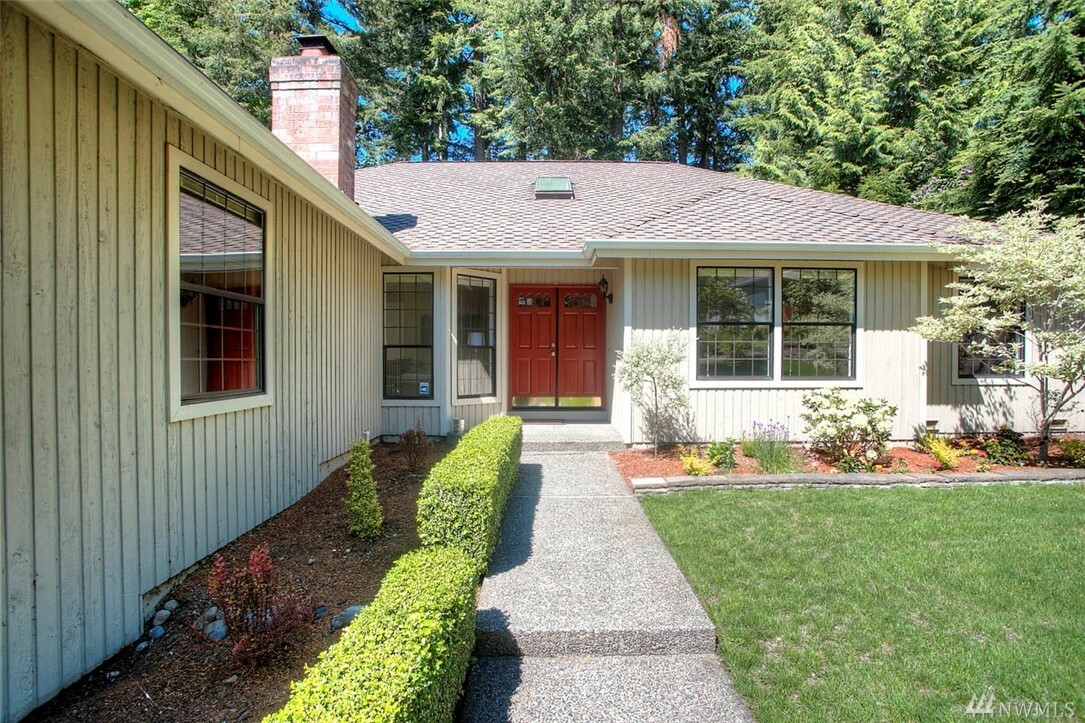 Property Photo: 24113 SE 44th Ct WA 98029
