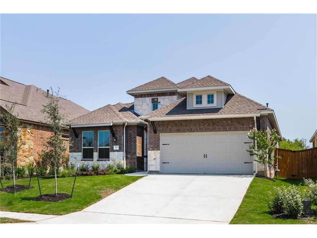 Property Photo:  1012 Isaias Drive  TX 78641 