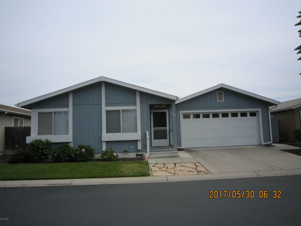 Property Photo:  828 Vista Del Rio  CA 93458 