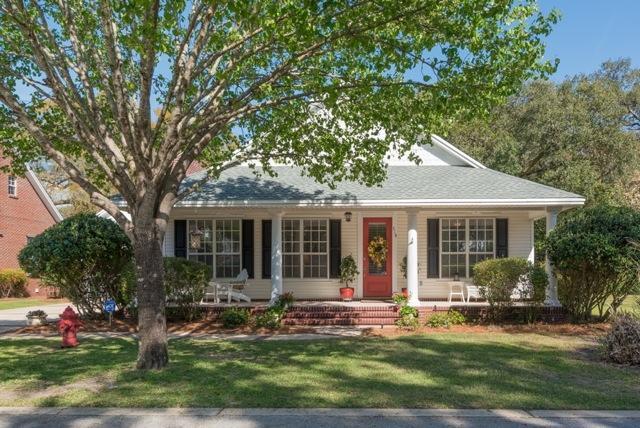 Property Photo: 318 Grand Oaks Drive FL 32578
