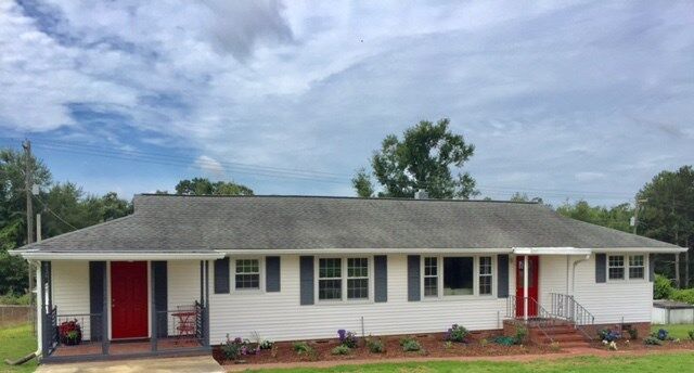 Property Photo:  919 Magnolia Drive SW  SC 29803 