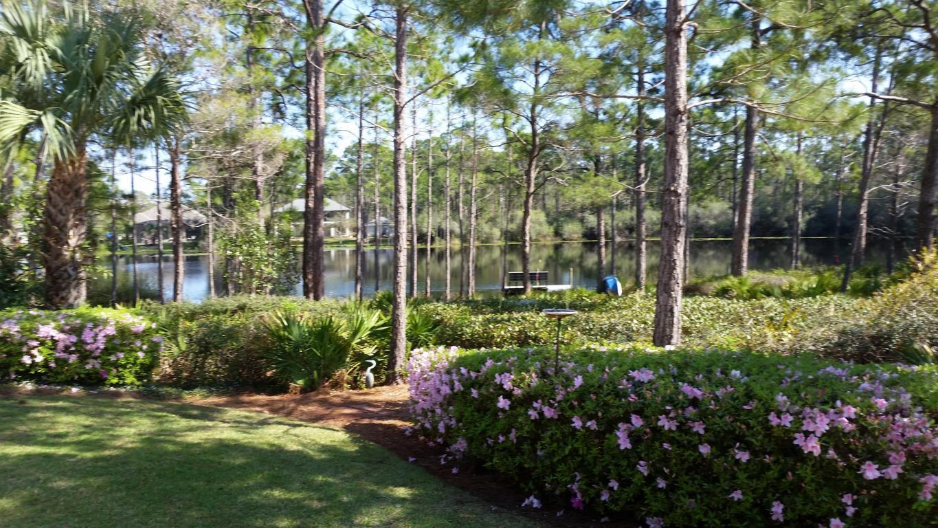 Property Photo: 117 Fairway Drive FL 32459