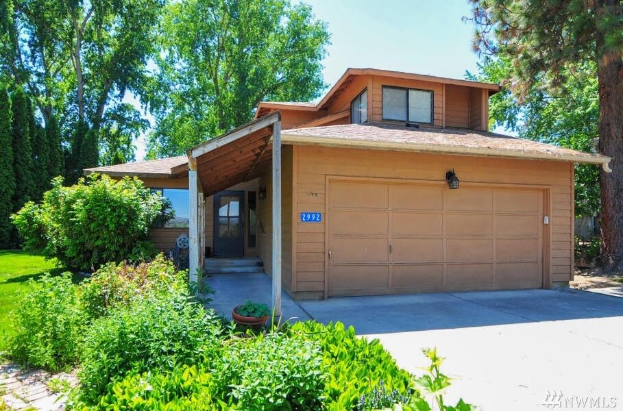 Property Photo:  2992 Riviera Blvd  WA 98828 