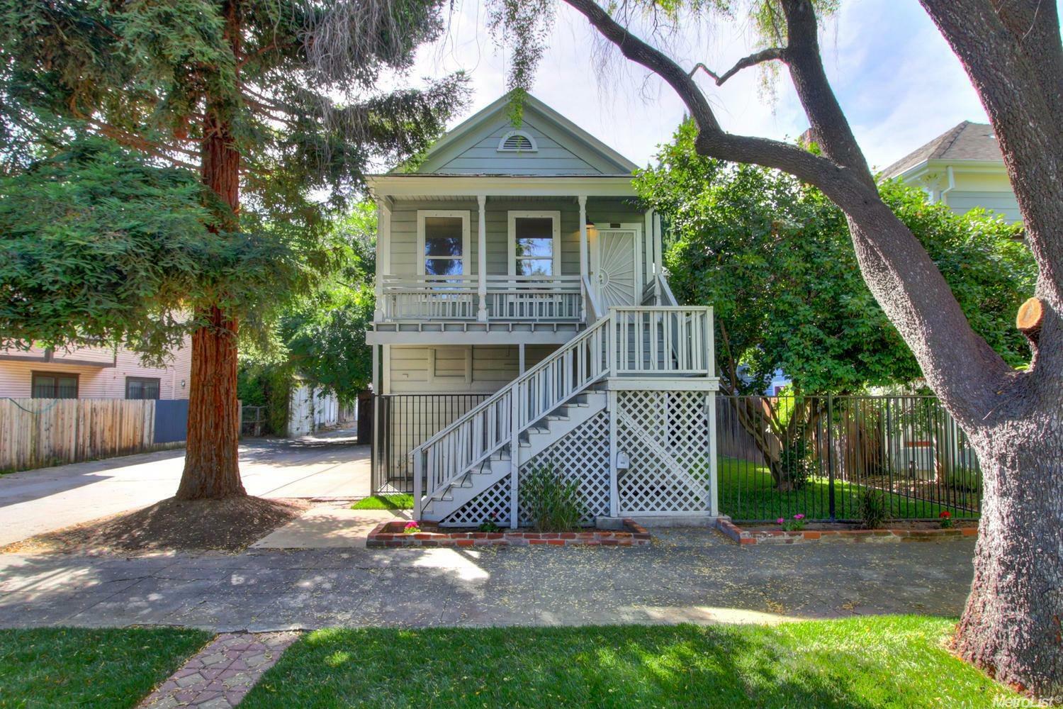 Property Photo:  1914 11th Street  CA 95811 