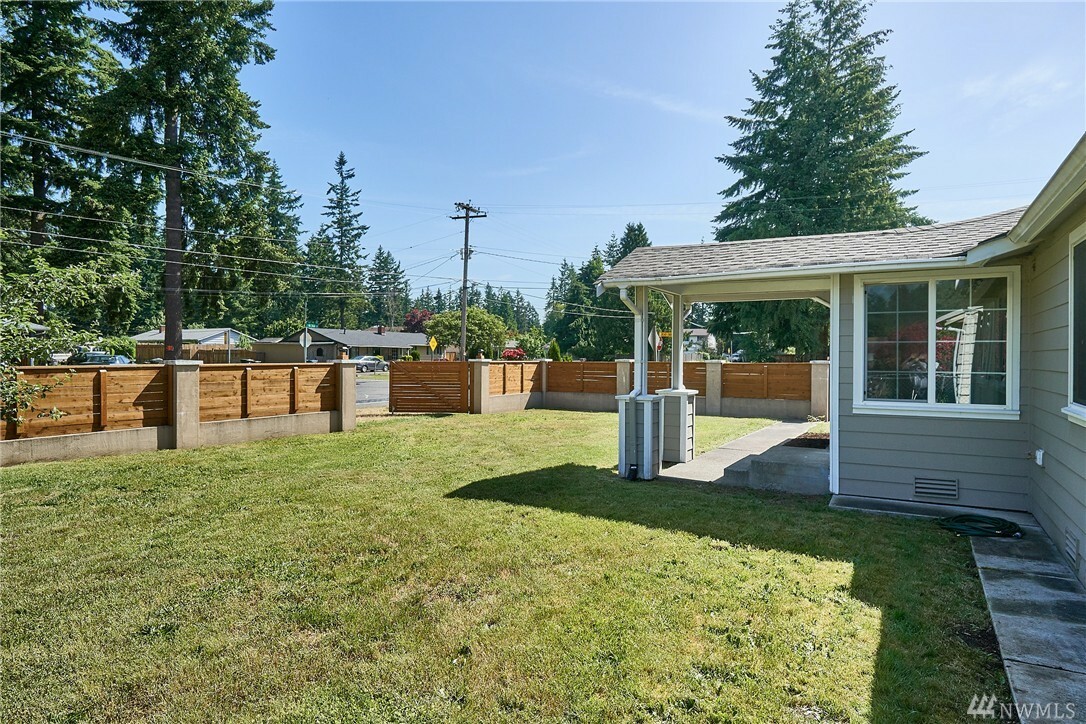 Property Photo:  16643 SE 268th St  WA 98042 