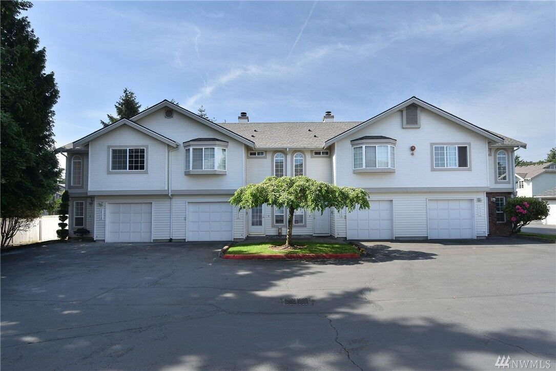 Property Photo:  26228 114th Ave SE  WA 98030 