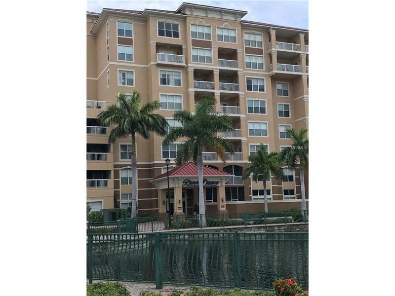 Property Photo: 808 3rd Avenue W 401 FL 34205
