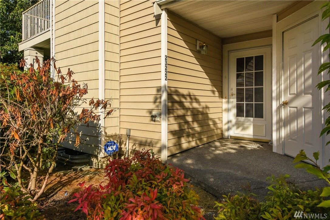 Property Photo: 23222 59th Place S WA 98032