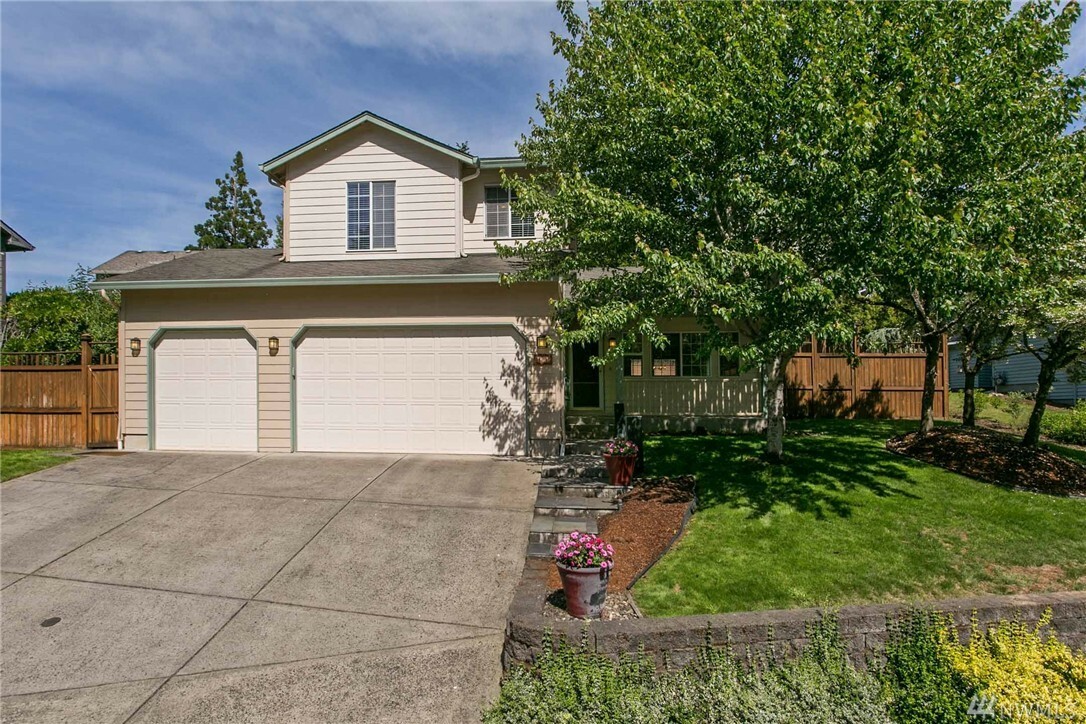 Property Photo:  11211 NW 9th Ave  WA 98685 