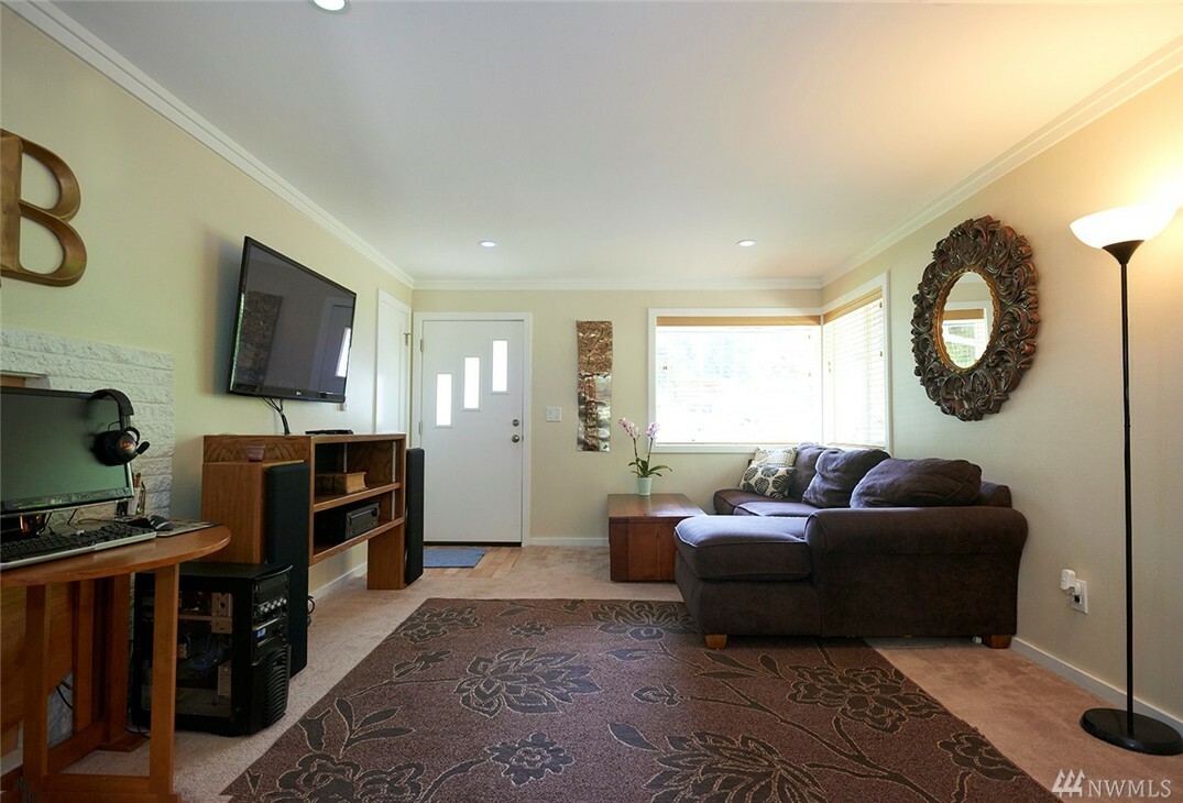 Property Photo:  9214 NE 180th St.  WA 98011 