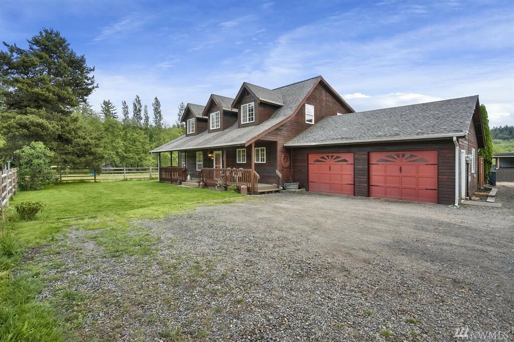 Property Photo:  6178 SE Sedgwick Rd  WA 98366 