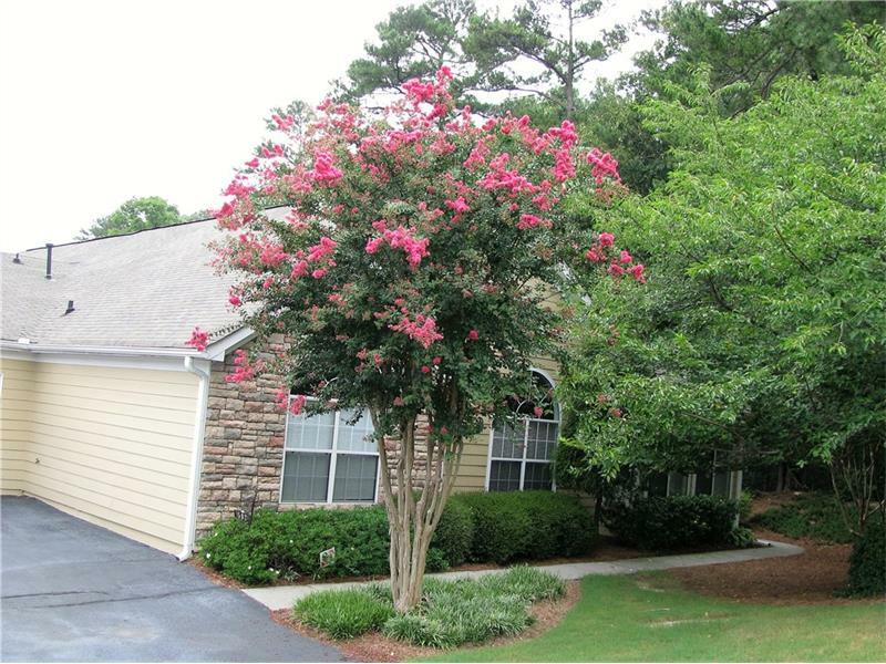 Property Photo:  2191 Rockbridge Road 502   30087 