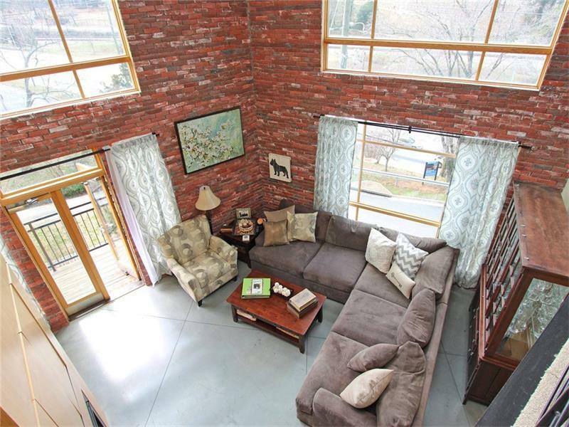 Property Photo: 319 Atlanta Street SE 303 30060