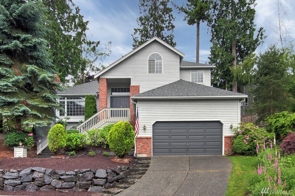 Property Photo:  1821 223rd Place NE  WA 98074 