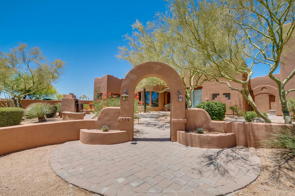 Property Photo: 126 W Desert Hills Drive AZ 85086
