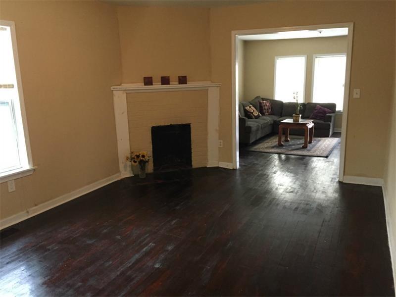 Property Photo: 953 Ashby Circle NW 30314