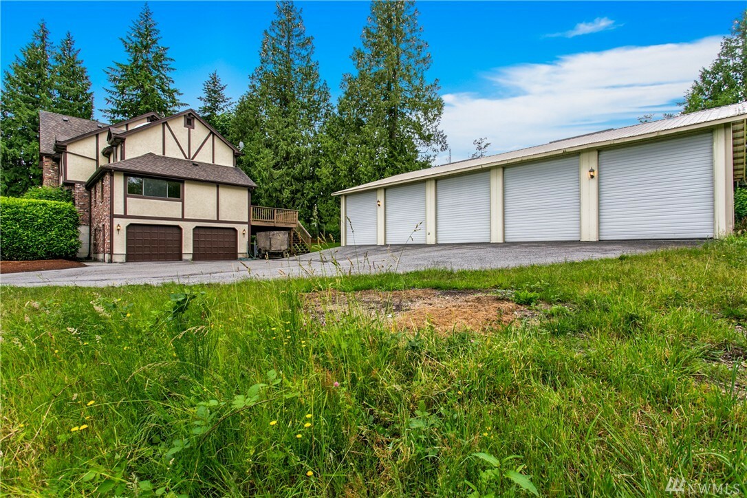 Property Photo:  617 156th St NE  WA 98223 