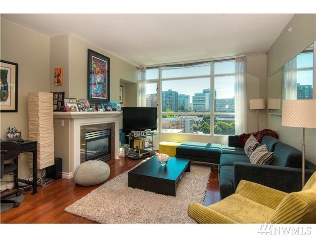 Property Photo: 1420 Terry Ave 1707 WA 98101