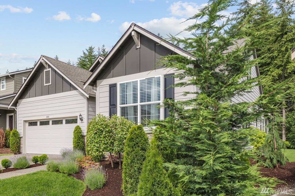 Property Photo: 14011 197th Ave E WA 98391