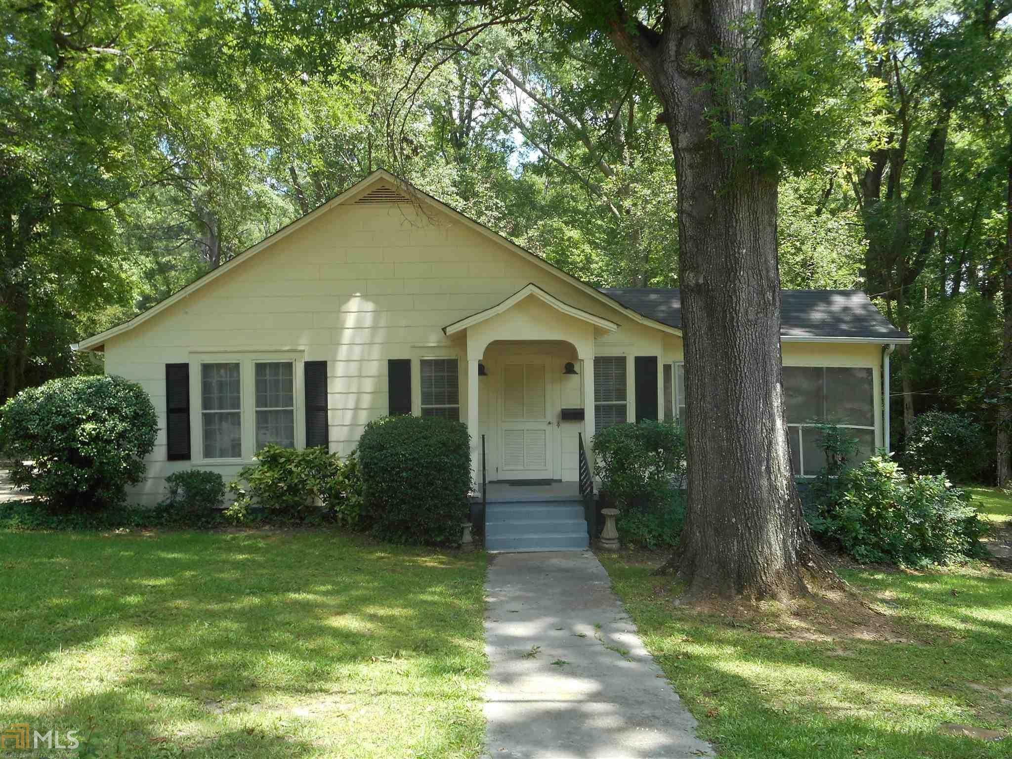 Property Photo: 312 E Greene Street GA 30642