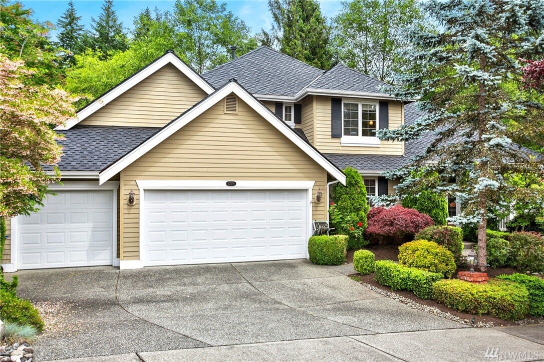 Property Photo:  1729 166th Place SE  WA 98012 