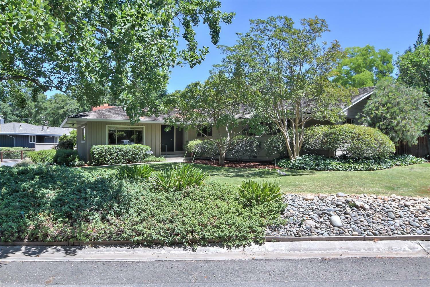 Property Photo:  1666 Del Dayo Drive  CA 95608 