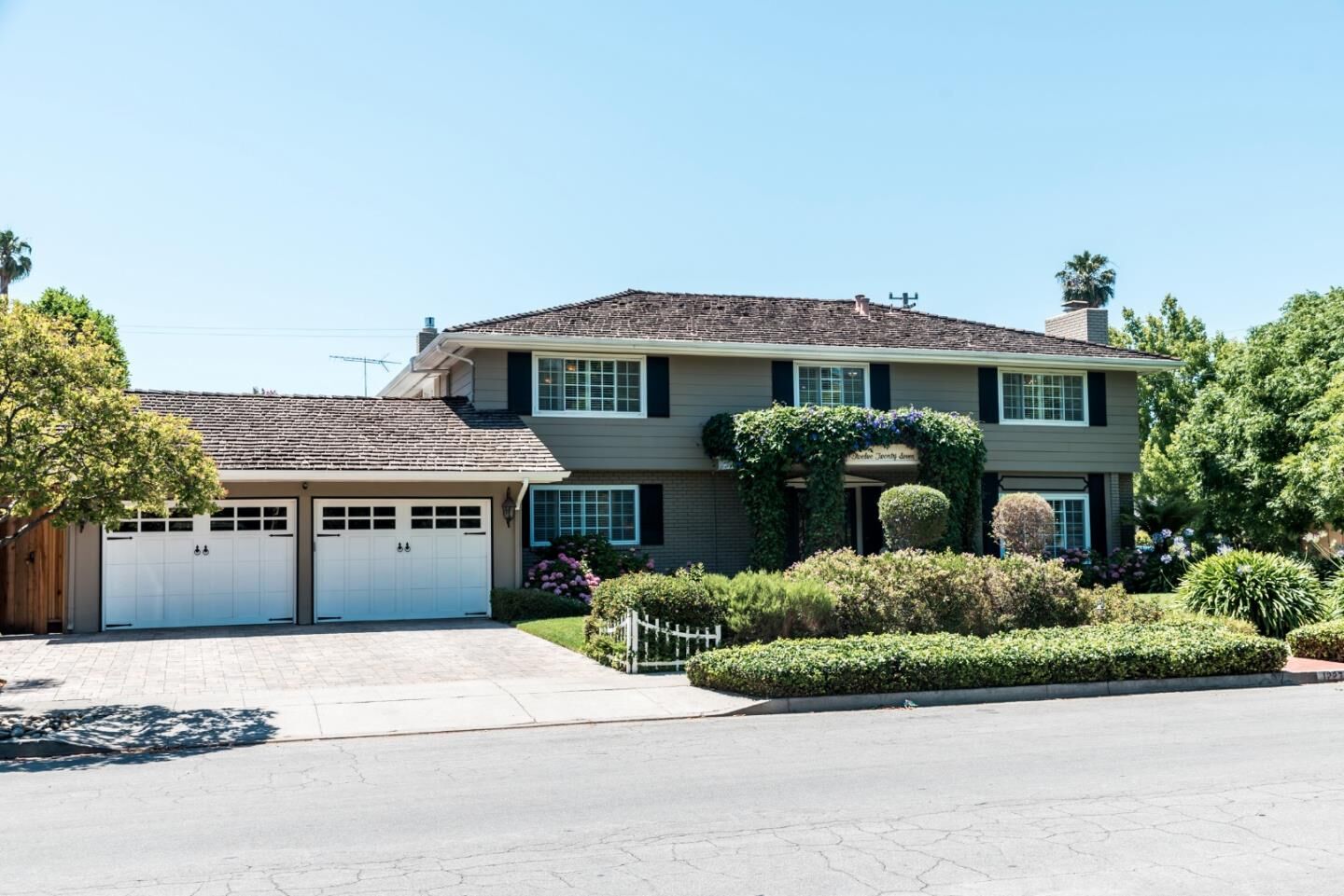 Property Photo:  1227 North Central Avenue  CA 95128 