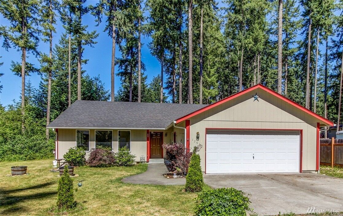 Property Photo:  17939 Mossywood Ct SE  WA 98597 