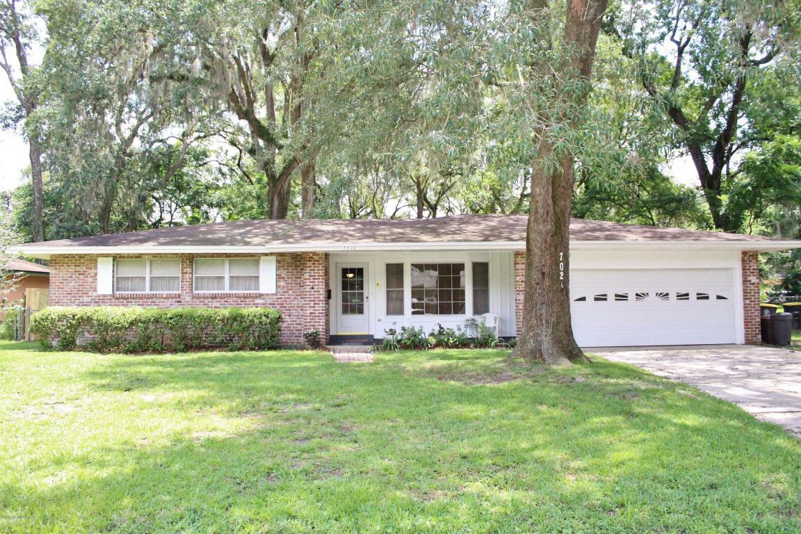 Property Photo: 7026 Mt Vernon Circle FL 32210